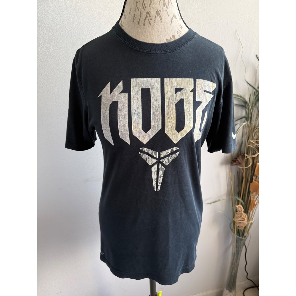 Nike Kobe‎ Bryant Mamba Logo Black Dri-FIT Basketball Graphic T-Shirt Mens Small